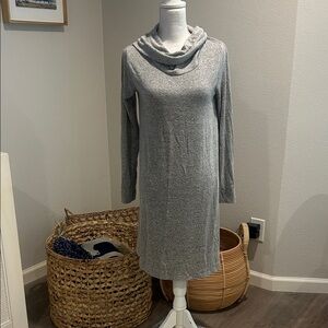 Lou & Grey Gray Long Sleeve Dress